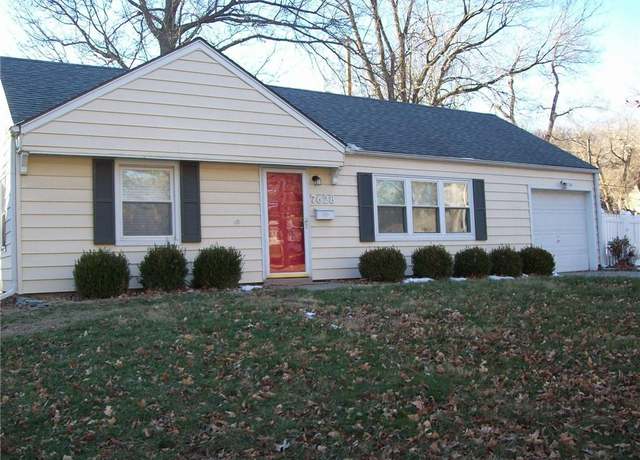 Property at 7628 Norwood St, Prairie Village, KS 66208, 3 beds, 1 bath