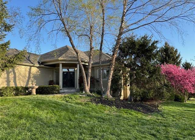 Property at 10610 N Garfield Ave, Kansas City, MO 64155, 3 beds, 3.5 baths