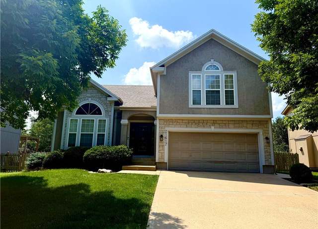 Property at 21617 61st St, Shawnee, KS 66218, 4 beds, 3 baths