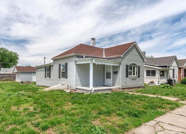 Property at 6418 Washington St, St Joseph, MO 64504, 2 beds, 1 bath