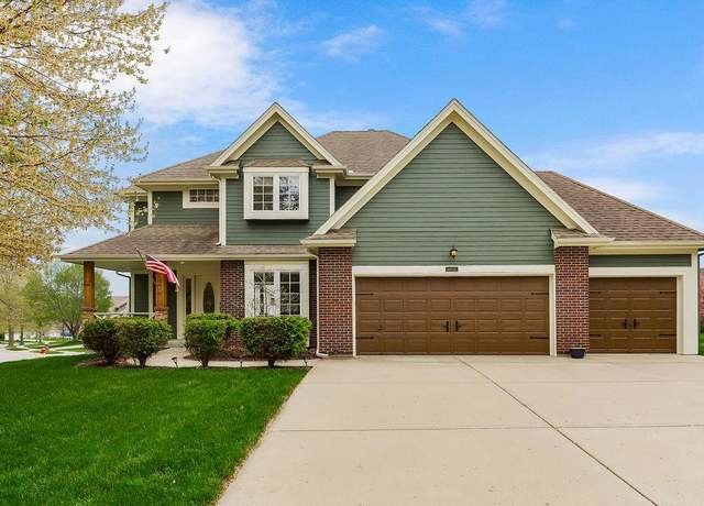 Property at 9011 NE 91st Ter, Kansas City, MO 64157, 4 beds, 4.5 baths
