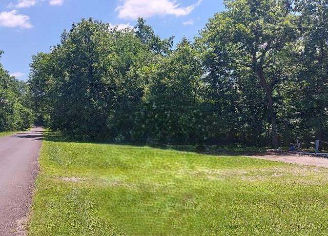 Property at 110 Holiday Dr, Linn Valley, KS 66040