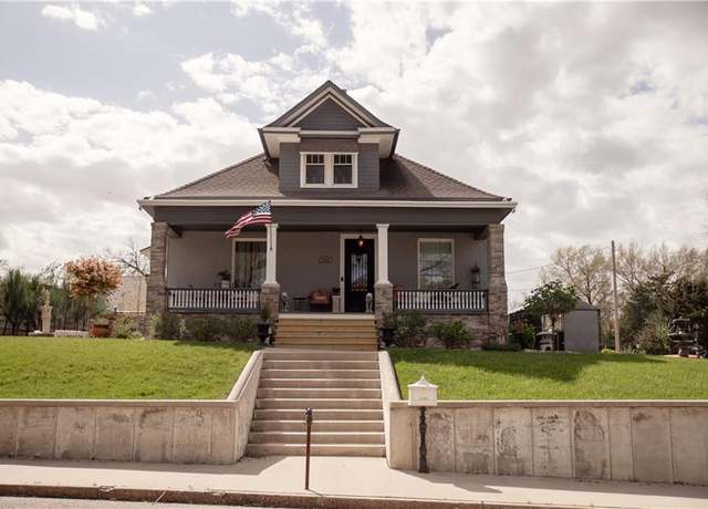 Property at 723 N 3rd St, Atchison, KS 66002, 3 beds, 2 baths