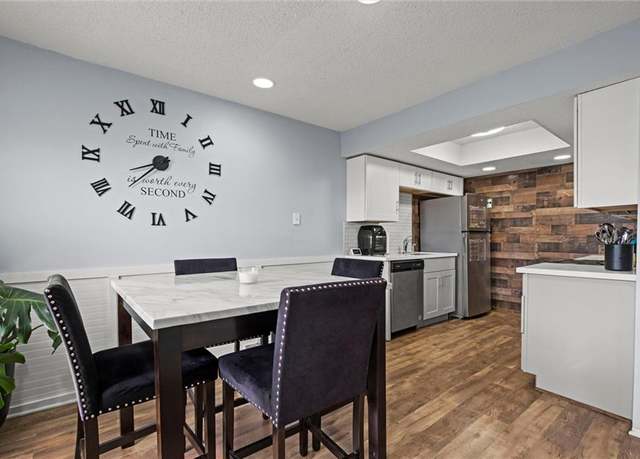 Property at 6622 E 128th St, Grandview, MO 64030, 3 beds, 1.5 baths