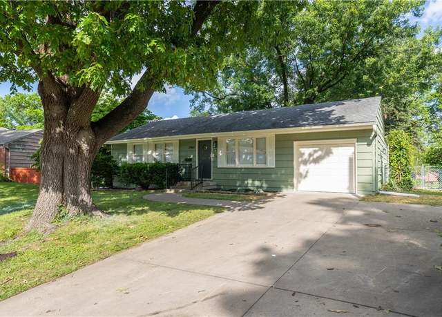 Property at 2901 N Spring St, Independence, MO 64050, 3 beds, 2 baths