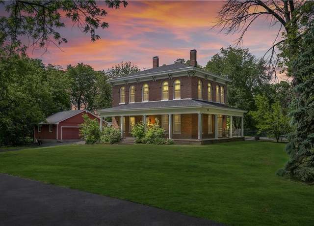 Property at 5322 SE Riverside Ter, St Joseph, MO 64507, 4 beds, 3 baths