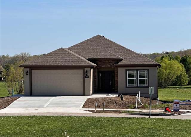 Property at 2123 Greenfield Pt, Kearney, MO 64060, 2 beds, 2 baths