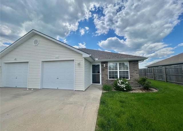 Property at 611 Terry Dr, Pleasant Hill, MO 64080, 3 beds, 2 baths