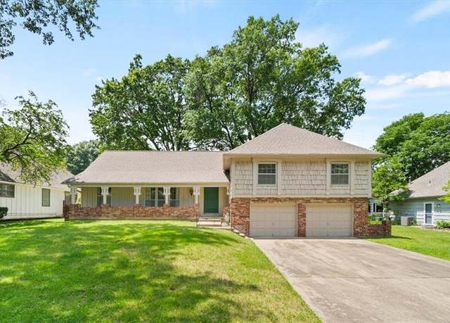 Property at 6350 Beverly Dr, Mission, KS 66202, 4 beds, 2.5 baths