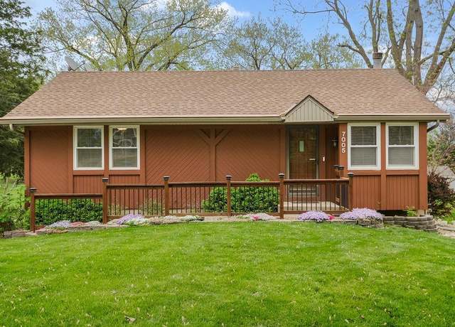 Property at 7005 NE Kranz Rd, Gladstone, MO 64118, 2 beds, 2 baths
