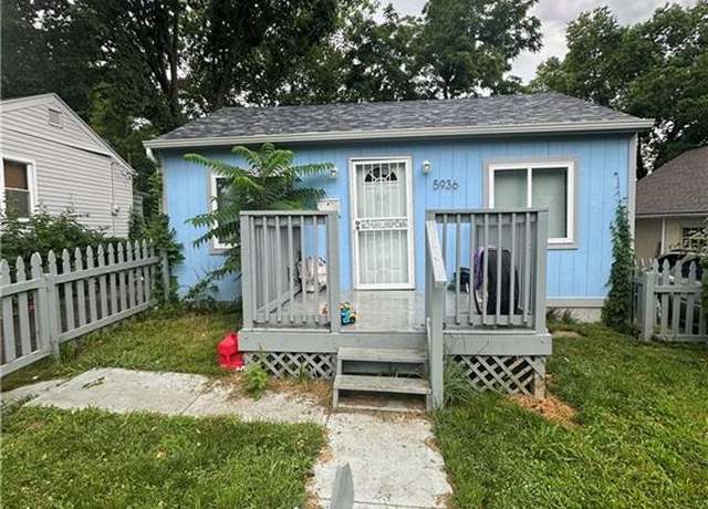 Property at 5936 Kensington Ave, Kansas City, MO 64130, 2 beds, 1 bath