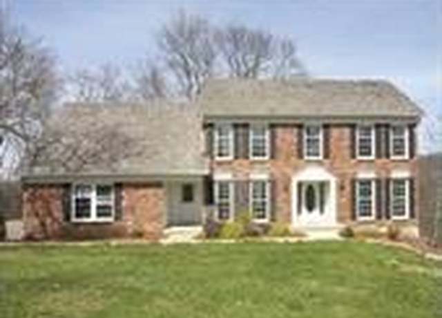 Property at 13914 NW Timber Ridge Dr, Parkville, MO 64152, 4 beds, 3.5 baths