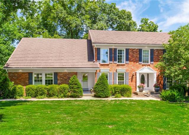 Property at 13914 NW Timber Ridge Dr, Parkville, MO 64152, 4 beds, 3.5 baths