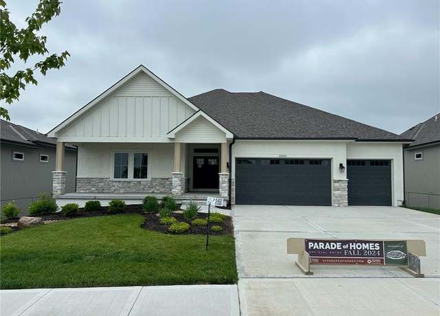 Property at 22060 W 114th Ct, Olathe, KS 66061, 4 beds, 3 baths