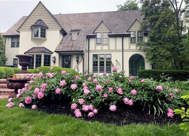 Property at 3700 W 65th St, Mission Hills, KS 66208, 5 beds, 5.5 baths