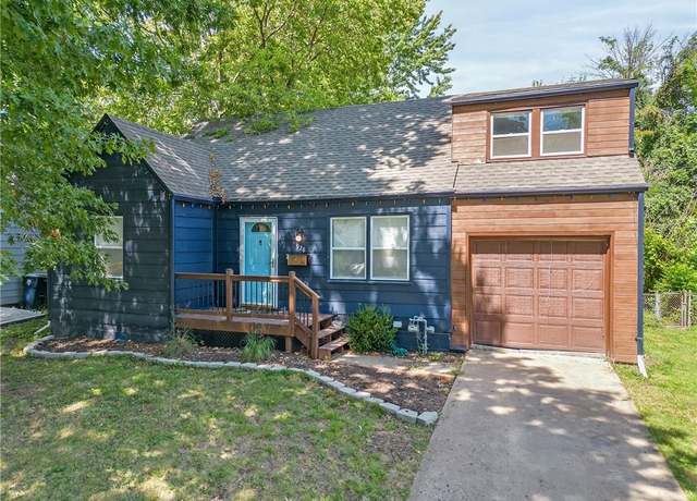 Property at 928 E 77th Ter, Kansas City, MO 64131, 3 beds, 2 baths