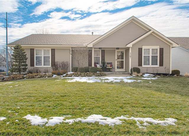 Property at 1707 Dunwich Dr, Liberty, MO 64068, 3 beds, 2.5 baths