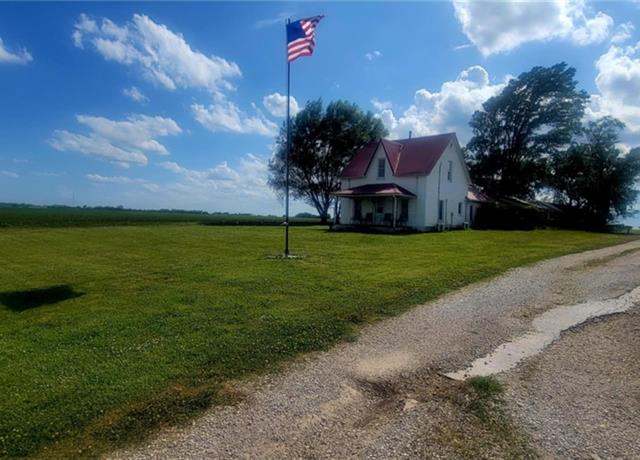 Property at 23958 NW 1980 Rd, Garnett, KS 66032, 5 beds, 2 baths