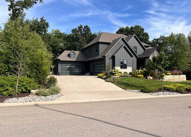 Property at 23733 W 118th Ter, Olathe, KS 66061, 6 beds, 5.5 baths