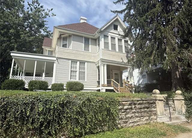 Property at 608 N 24th St, St Joseph, MO 64506, 6 beds, 2 baths
