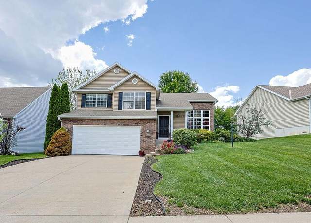 Property at 3218 Morton Ln, St Joseph, MO 64506, 3 beds, 2.5 baths