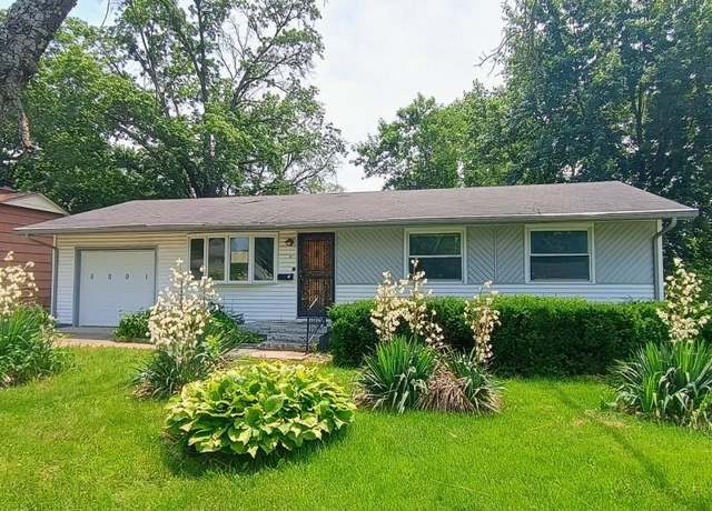 Property at 5001 E 41st St, Kansas City, MO 64130, 3 beds, 1.5 baths