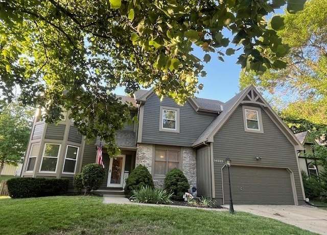Property at 14522 W 61st St, Shawnee, KS 66216, 4 beds, 2.5 baths