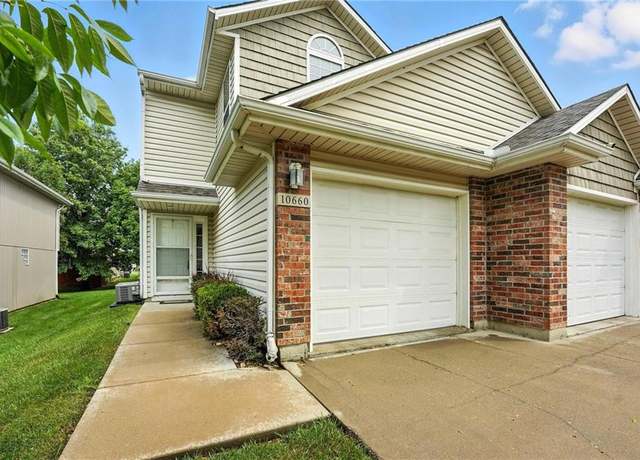 Property at 10660 E 46th Ter, Kansas City, MO 64133, 3 beds, 2.5 baths