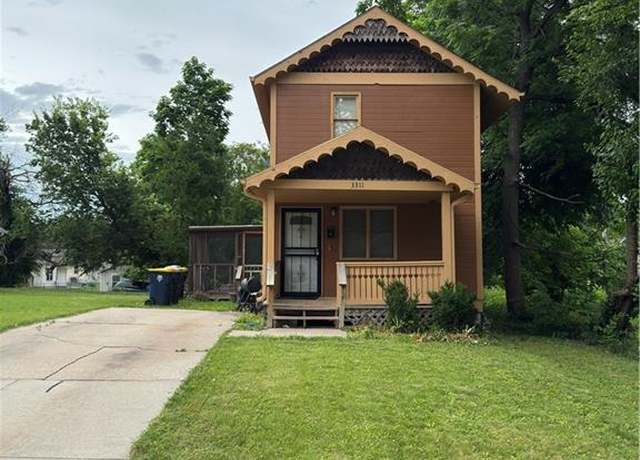 Property at 3311 Flora Ave, Kansas City, MO 64109, 3 beds, 1.5 baths