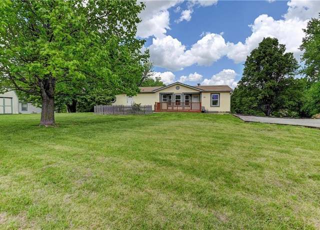 Property at 10543 County Road 375 N/A #32, St Joseph, MO 64505, 4 beds, 3 baths