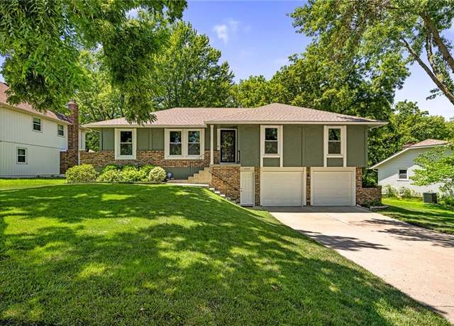 Property at 14009 W 61st Ter, Shawnee, KS 66216, 3 beds, 2 baths