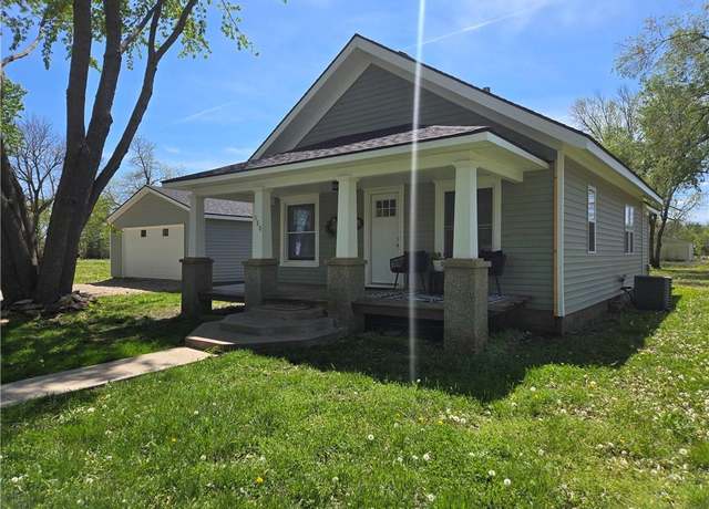 Property at 125 W Kimball St, Parker, KS 66072, 2 beds, 1 bath