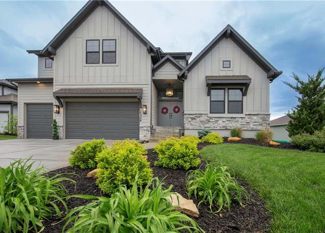Property at 17328 Richards St, Overland Park, KS 66221, 4 beds, 3.5 baths