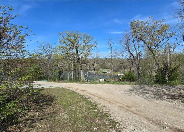 Property at 4 Locust Rd, Mapleton, KS 66754