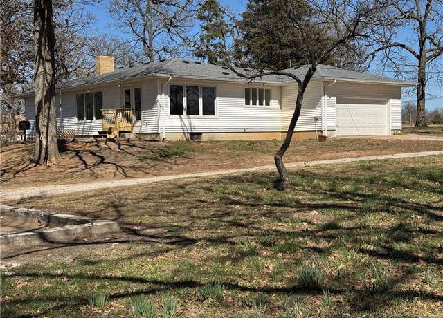 Property at 3998 S Highway 32 Hwy S, El Dorado Springs, MO 64744, 3 beds, 2 baths