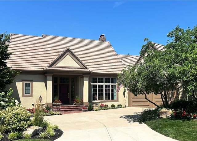 Property at 2108 W 115th St, Leawood, KS 66211, 3 beds, 4.5 baths