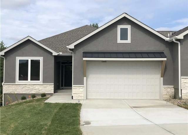 Property at 11513 S Olathe View Rd, Olathe, KS 66061, 4 beds, 3 baths