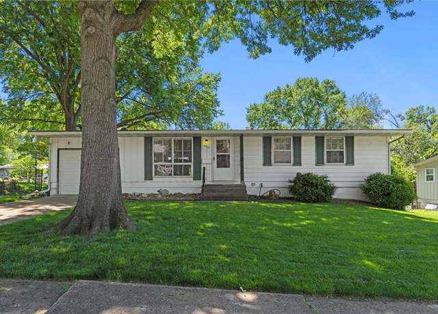 Property at 8503 E 92nd Ter, Kansas City, MO 64138, 3 beds, 1.5 baths