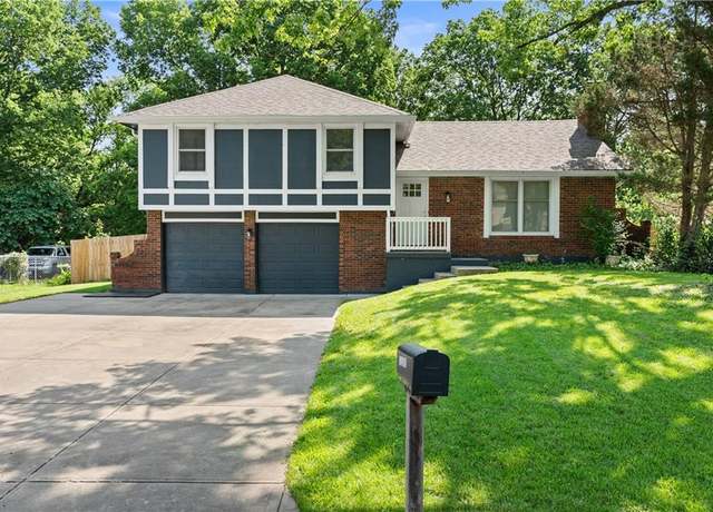 Property at 13205 Overhill Rd. Rd, Grandview, MO 64030, 3 beds, 2 baths
