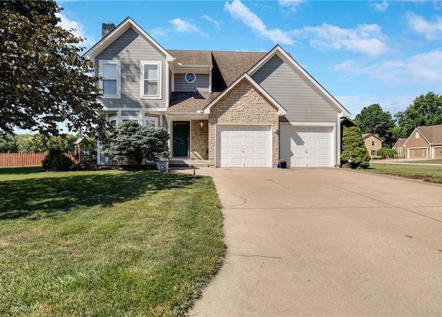 Property at 18201 E 51st Street Ct, Independence, MO 64055, 3 beds, 2.5 baths