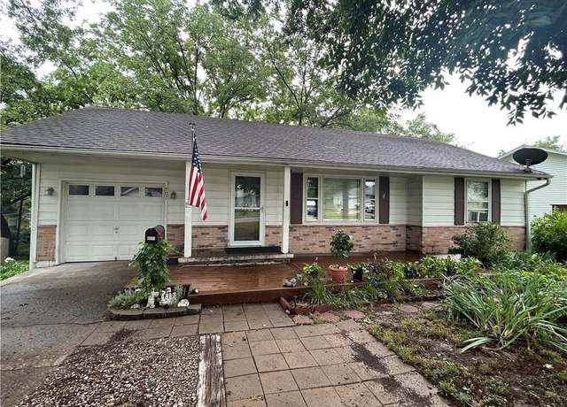 Property at 507 N Kimball St, Excelsior Springs, MO 64024, 3 beds, 1.5 baths