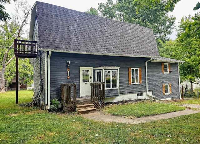 Property at 6926 NE 56th St, Kansas City, MO 64119, 5 beds, 2 baths