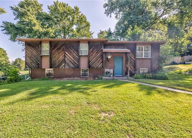 Property at 3415 N 70th Ter, Kansas City, KS 66109, 3 beds, 1 bath