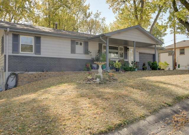 Property at 1101 Williams St, Excelsior Springs, MO 64024, 3 beds, 2 baths
