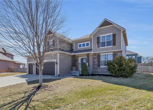 Property at 21044 Balsam St, Spring Hill, KS 66083, 4 beds, 2.5 baths