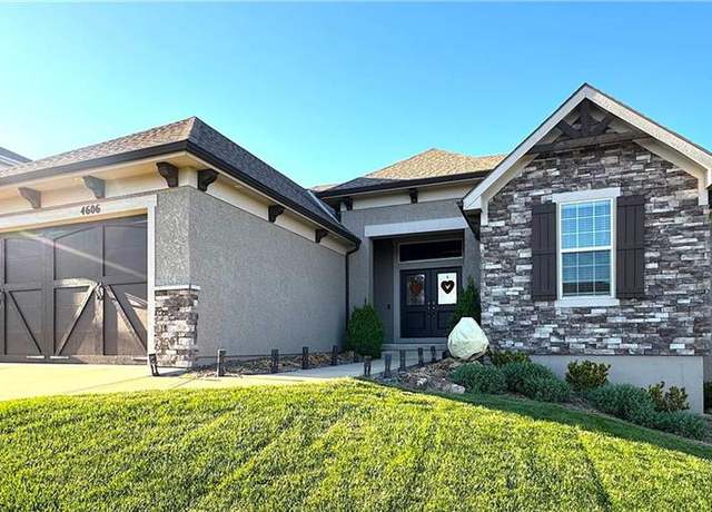 Property at 4606 NW 71st St, Kansas City, MO 64151, 4 beds, 3 baths