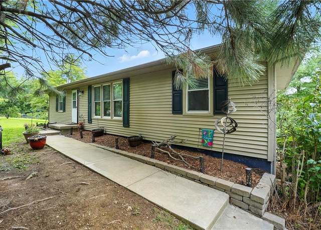 Property at 14973 Wolfe Dr, Excelsior Springs, MO 64024, 3 beds, 2.5 baths