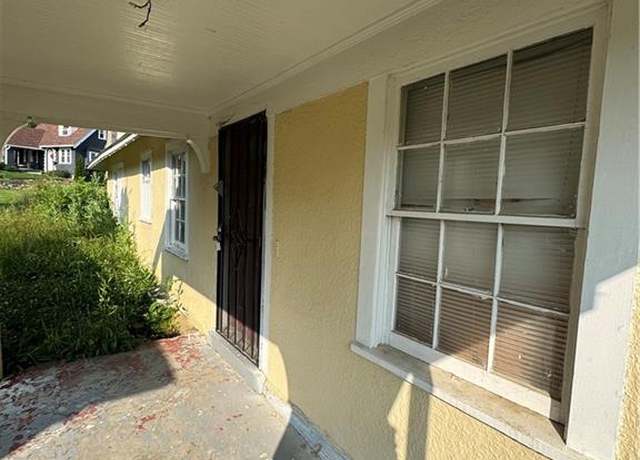 Property at 6616 Paseo Blvd, Kansas City, MO 64132, 3 beds, 1 bath