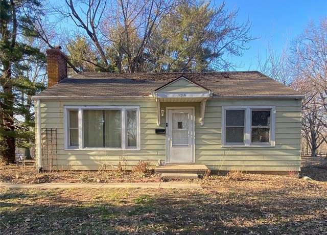 Property at 2318 Aull Ln, Lexington, MO 64067, 2 beds, 1 bath