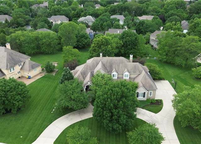 Property at 14606 Granada Rd, Leawood, KS 66224, 6 beds, 7.5 baths
